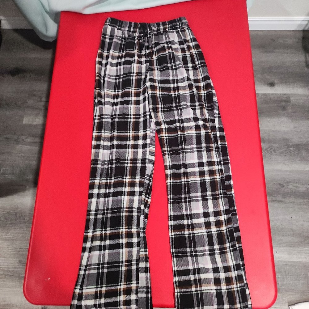 Rose + vine plaid white brown black pyjamas women's size M